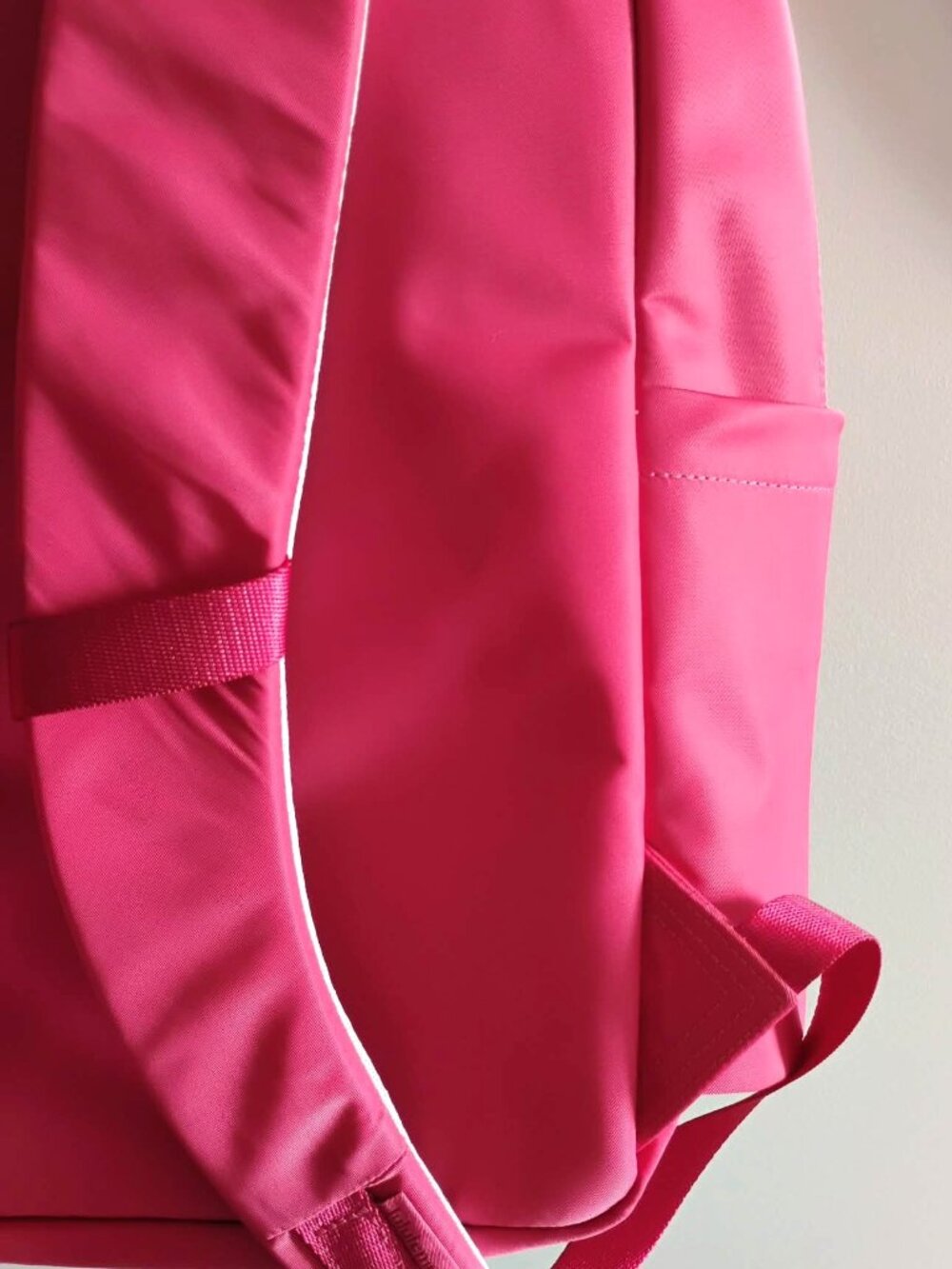 Lululemon Everywhere Backpack 22L in "Raspberry Coulis" - Picture 8 of 10